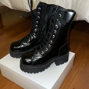 Brand new UNIF black phrankie boot